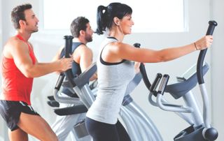 Cours de fitness sur machines